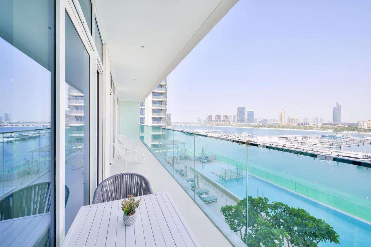 Ultra Luxury Emaar Beachfront - Private Beach And Pool Apartment ดูไบ ภายนอก รูปภาพ