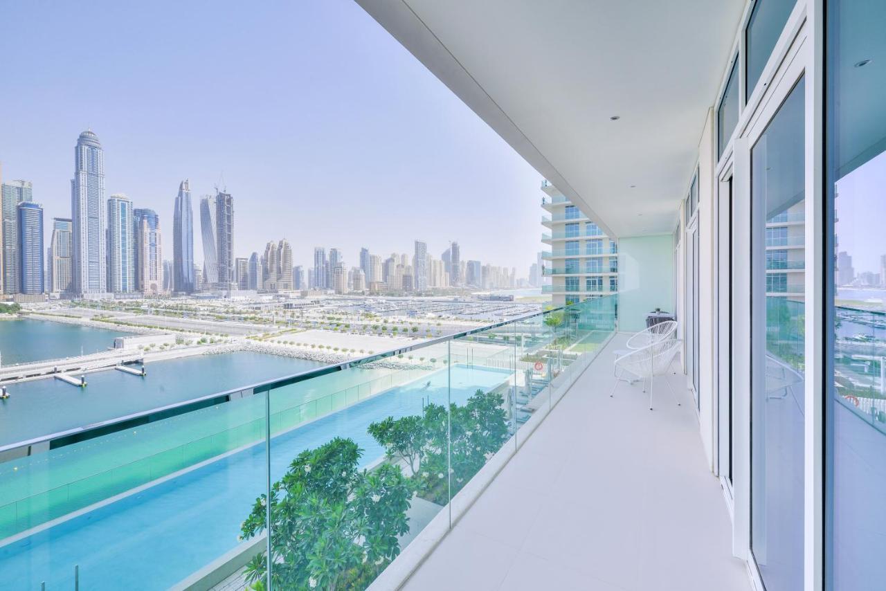 Ultra Luxury Emaar Beachfront - Private Beach And Pool Apartment ดูไบ ภายนอก รูปภาพ