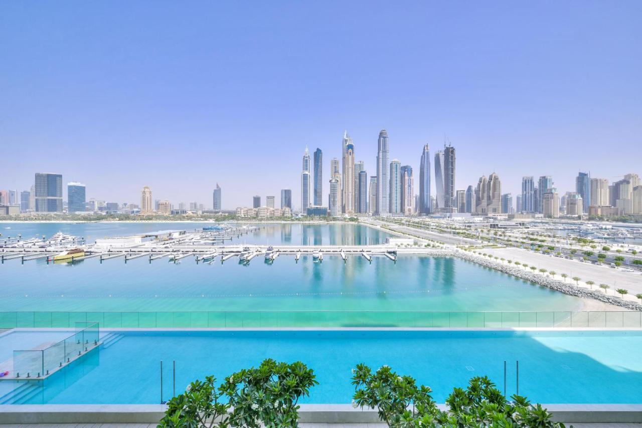 Ultra Luxury Emaar Beachfront - Private Beach And Pool Apartment ดูไบ ภายนอก รูปภาพ