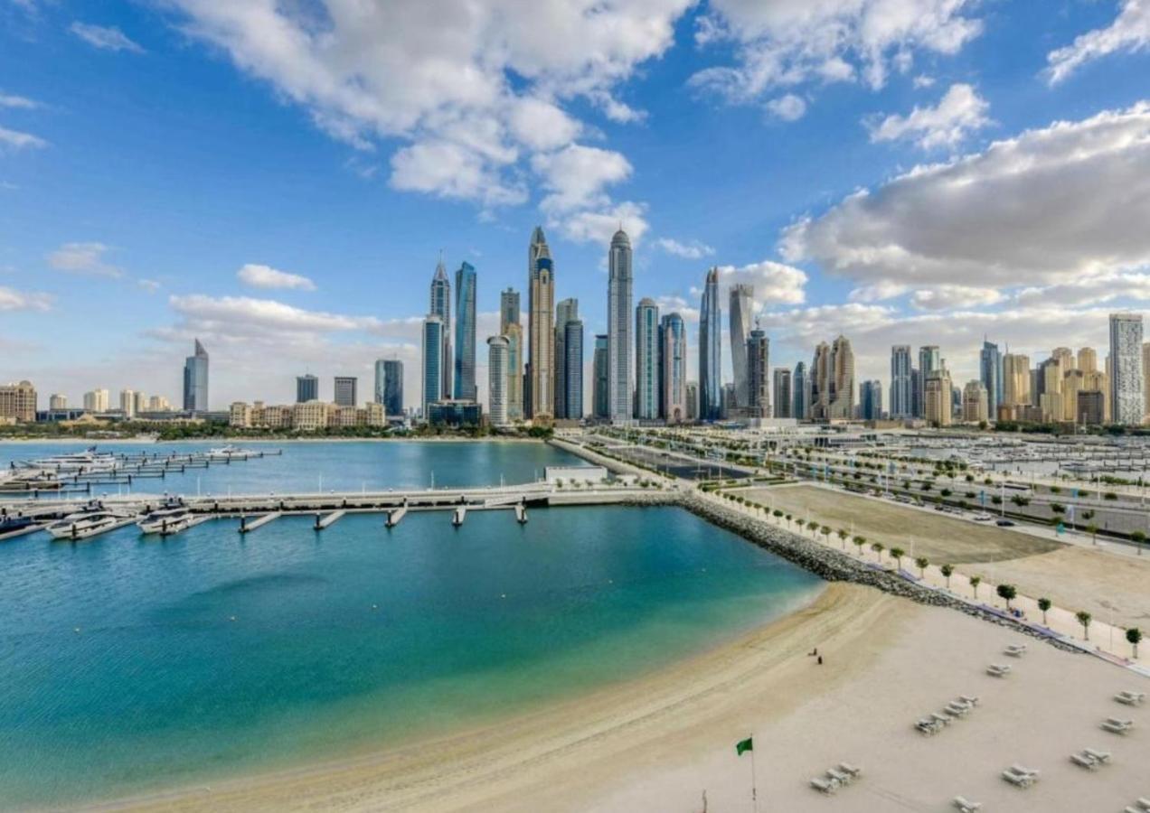 Ultra Luxury Emaar Beachfront - Private Beach And Pool ดูไบ ภายนอก รูปภาพ