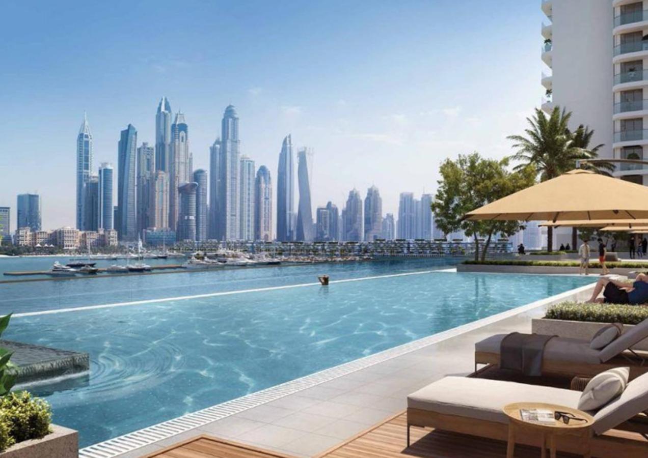 Ultra Luxury Emaar Beachfront - Private Beach And Pool Apartment ดูไบ ภายนอก รูปภาพ