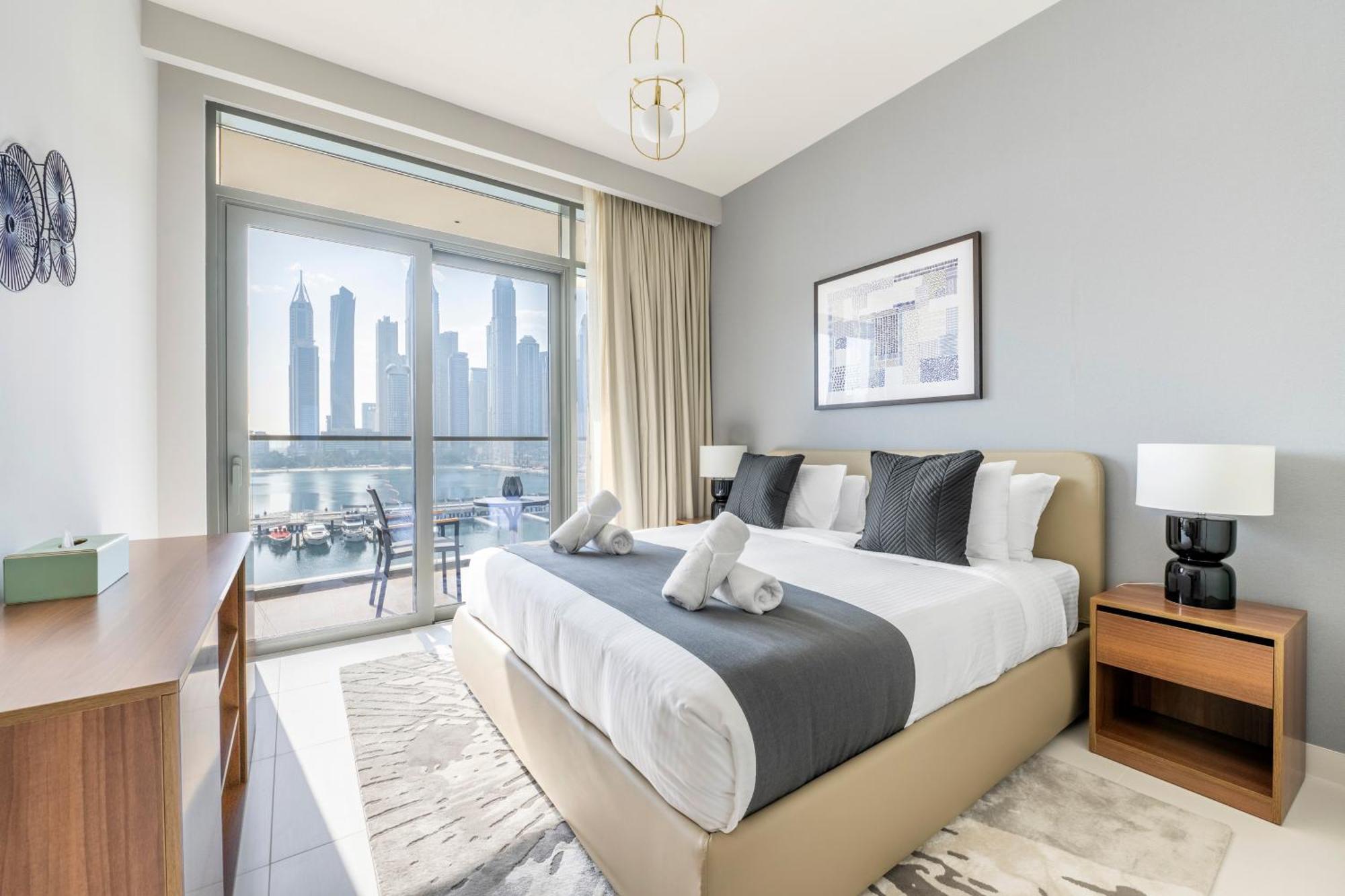 Ultra Luxury Emaar Beachfront - Private Beach And Pool ดูไบ ภายนอก รูปภาพ