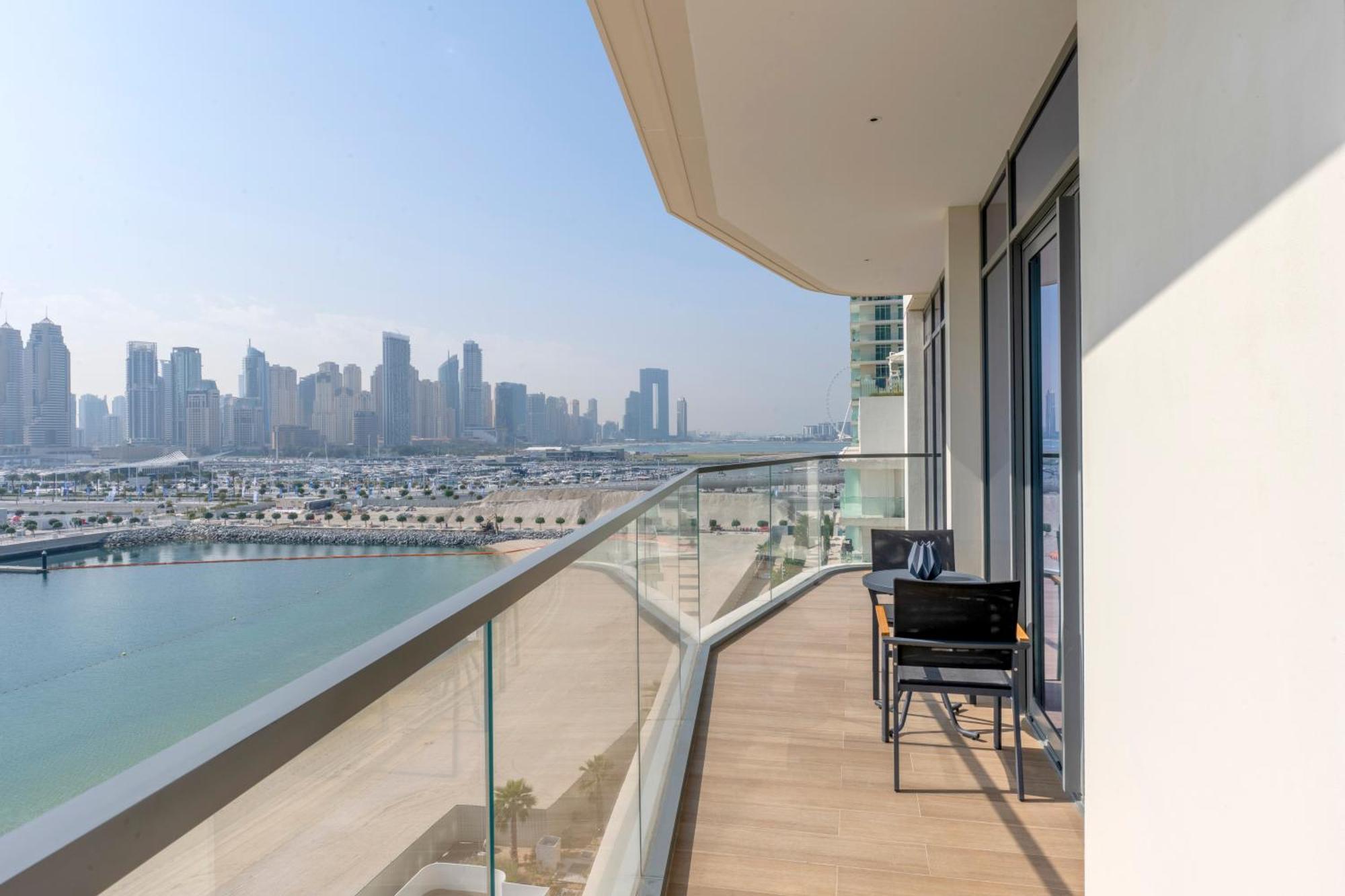 Ultra Luxury Emaar Beachfront - Private Beach And Pool Apartment ดูไบ ภายนอก รูปภาพ